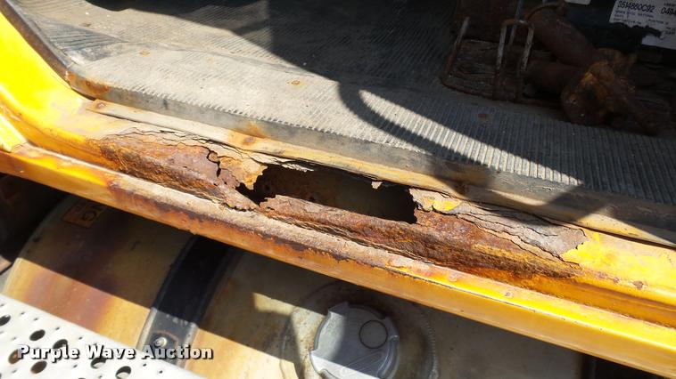 image for item DB9343 2001 International F2554 dump truck