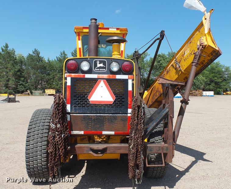 image for item DB9346 1984 John Deere 770A motor grader