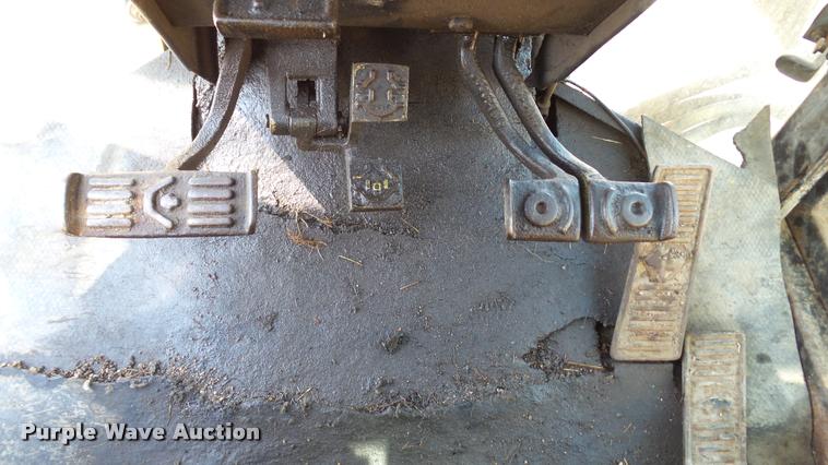 image for item DB9346 1984 John Deere 770A motor grader