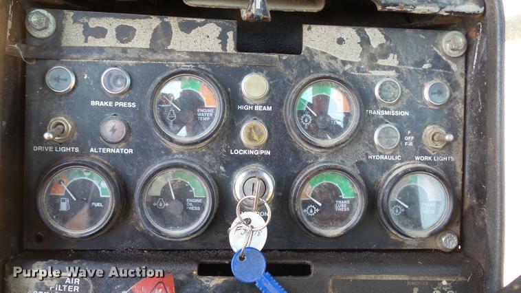 image for item DB9346 1984 John Deere 770A motor grader