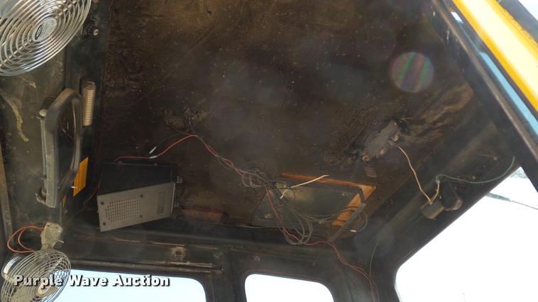 image for item DB9346 1984 John Deere 770A motor grader