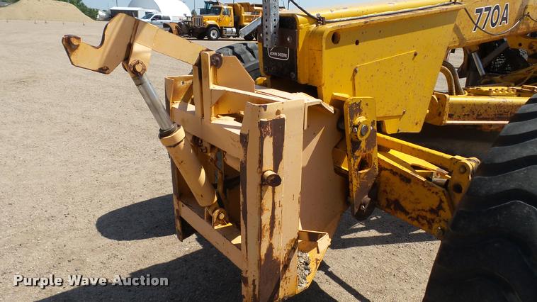image for item DB9346 1984 John Deere 770A motor grader
