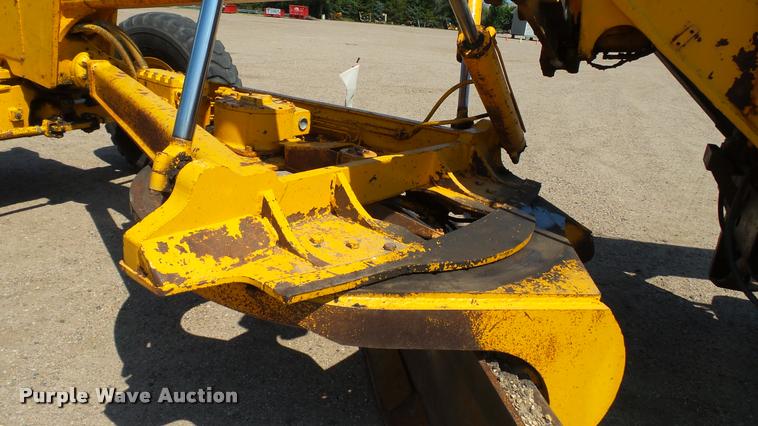 image for item DB9346 1984 John Deere 770A motor grader