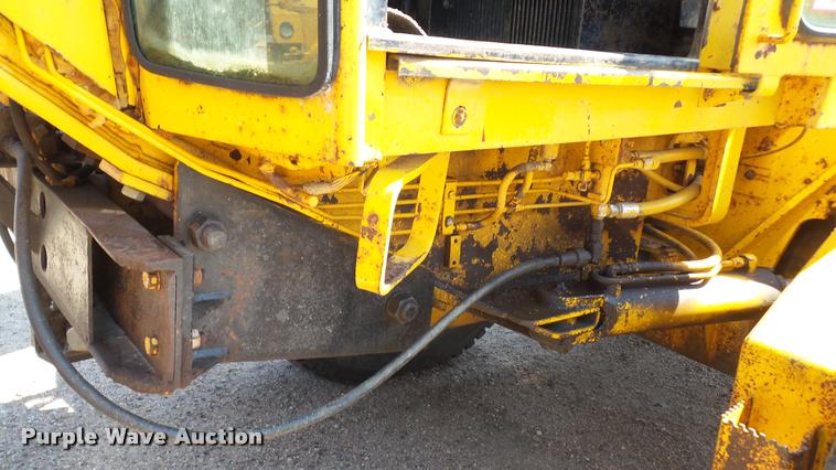 image for item DB9346 1984 John Deere 770A motor grader