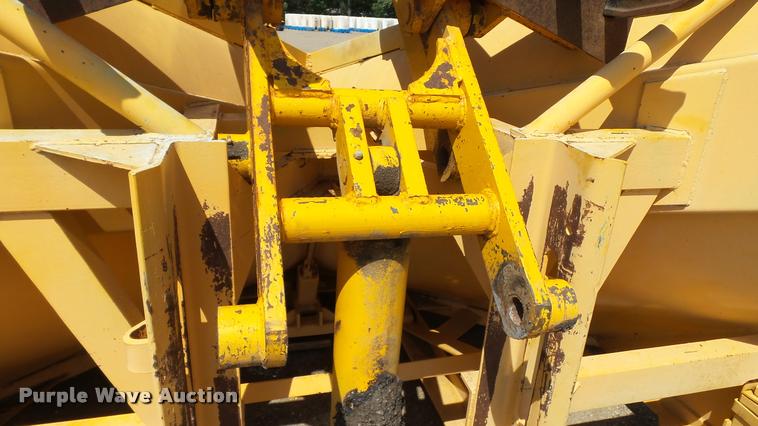 image for item DB9346 1984 John Deere 770A motor grader