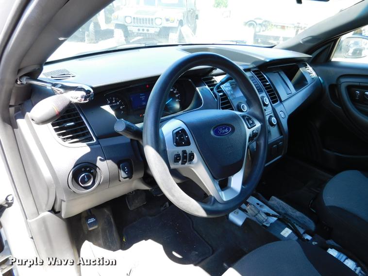 image for item DB9424 2013 Ford Taurus Police