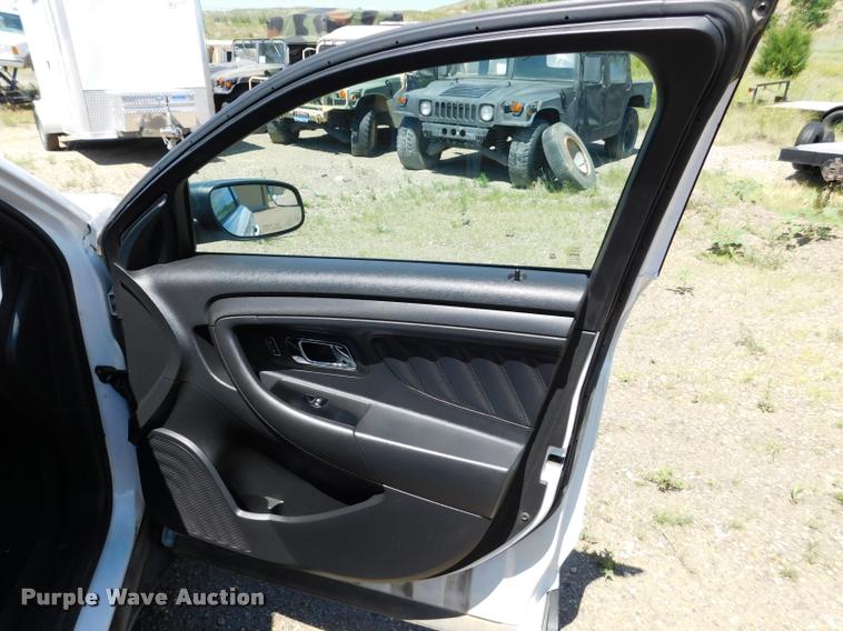 image for item DB9424 2013 Ford Taurus Police