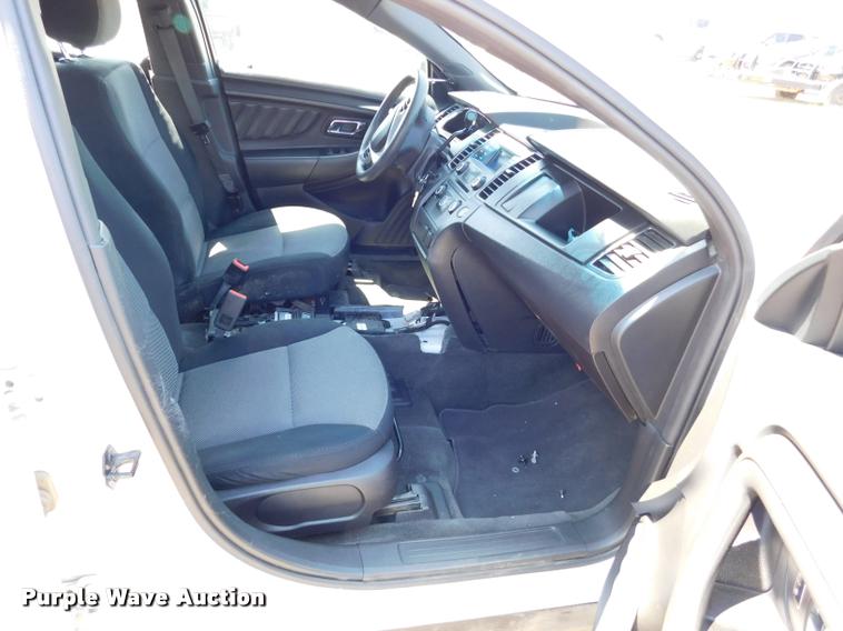 image for item DB9424 2013 Ford Taurus Police