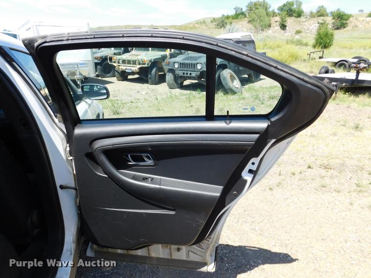 image for item DB9424 2013 Ford Taurus Police