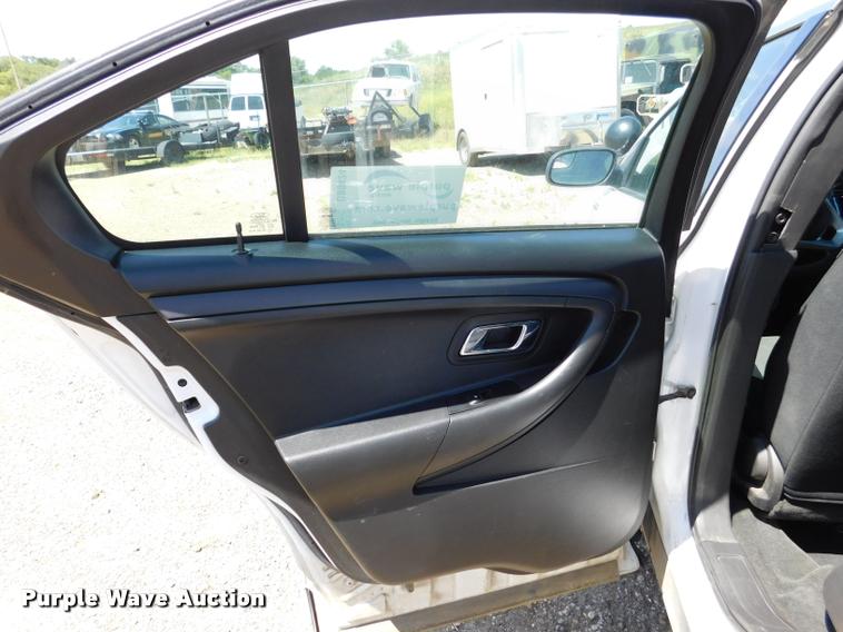 image for item DB9424 2013 Ford Taurus Police