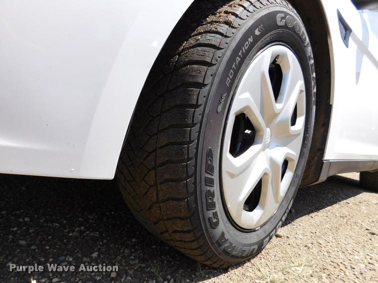 image for item DB9424 2013 Ford Taurus Police