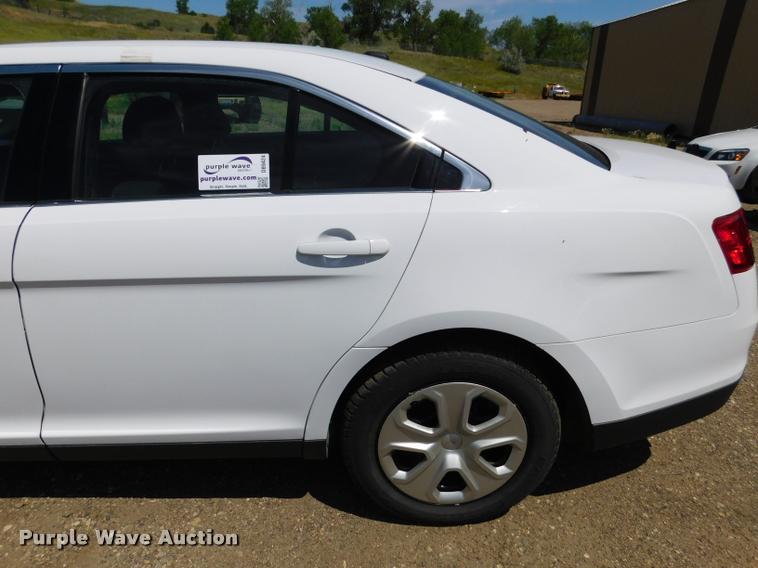 image for item DB9424 2013 Ford Taurus Police