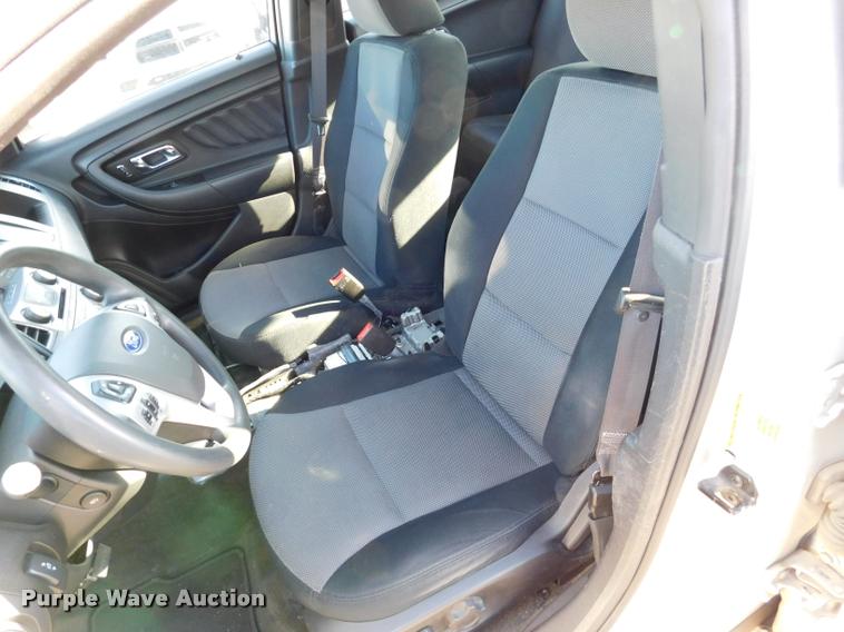 image for item DB9428 2013 Ford Taurus Police
