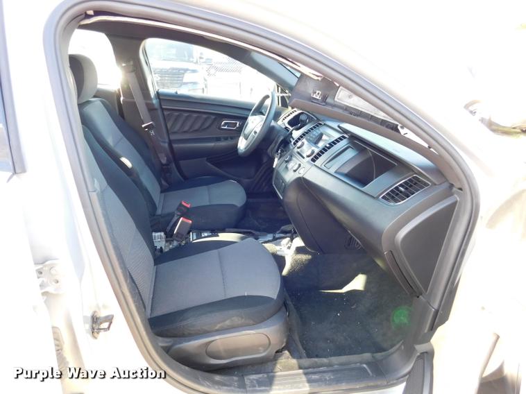 image for item DB9428 2013 Ford Taurus Police