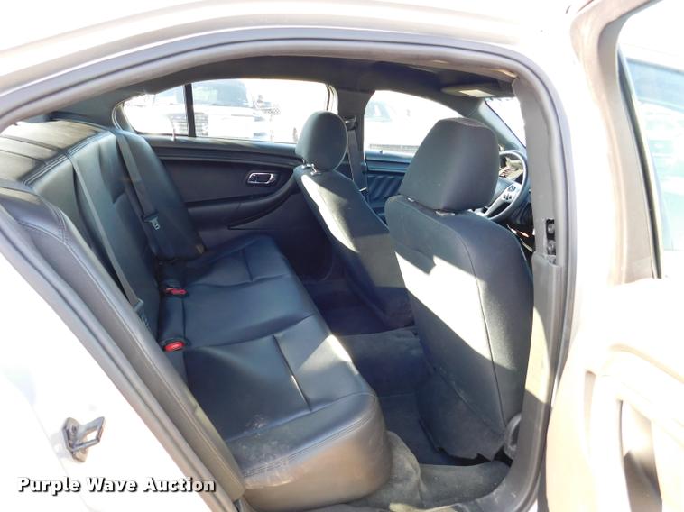 image for item DB9428 2013 Ford Taurus Police