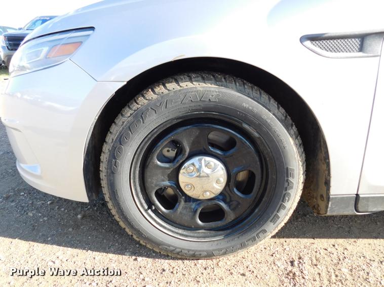 image for item DB9428 2013 Ford Taurus Police