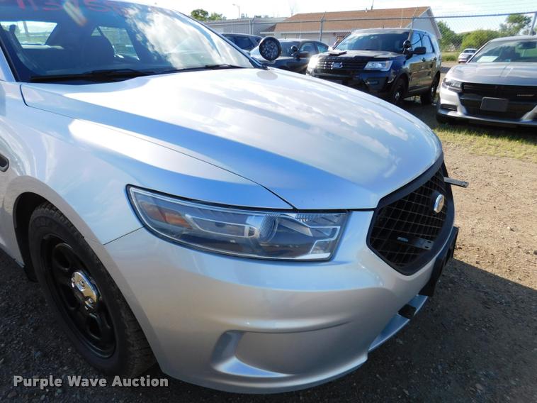 image for item DB9428 2013 Ford Taurus Police