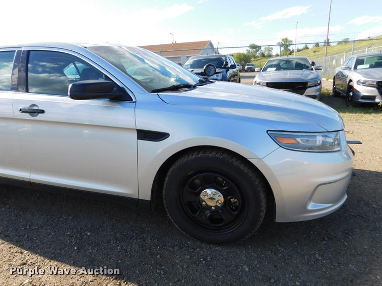 image for item DB9428 2013 Ford Taurus Police