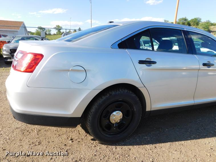 image for item DB9428 2013 Ford Taurus Police