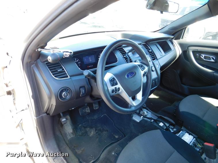 image for item DB9432 2013 Ford Taurus Police