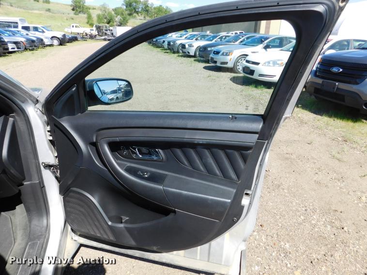 image for item DB9432 2013 Ford Taurus Police