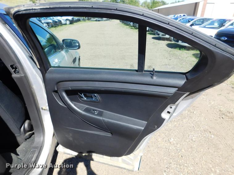 image for item DB9432 2013 Ford Taurus Police