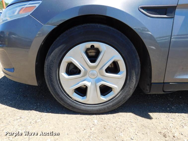 image for item DB9436 2013 Ford Taurus Police