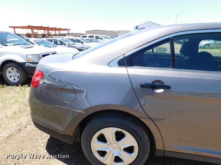 image for item DB9436 2013 Ford Taurus Police