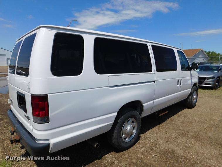image for item DB9438 2010 Ford E350 Super Duty XL Extended van
