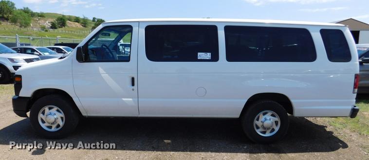image for item DB9438 2010 Ford E350 Super Duty XL Extended van