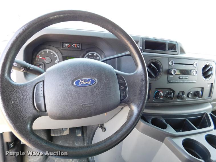 image for item DB9438 2010 Ford E350 Super Duty XL Extended van