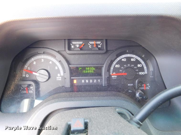 image for item DB9438 2010 Ford E350 Super Duty XL Extended van