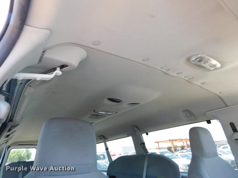 image for item DB9438 2010 Ford E350 Super Duty XL Extended van