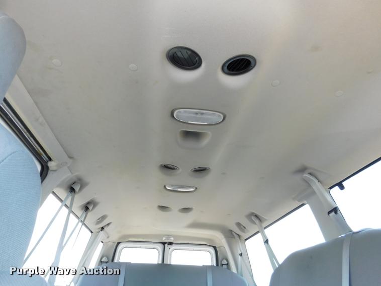 image for item DB9438 2010 Ford E350 Super Duty XL Extended van