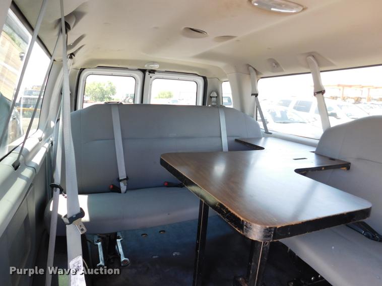 image for item DB9438 2010 Ford E350 Super Duty XL Extended van