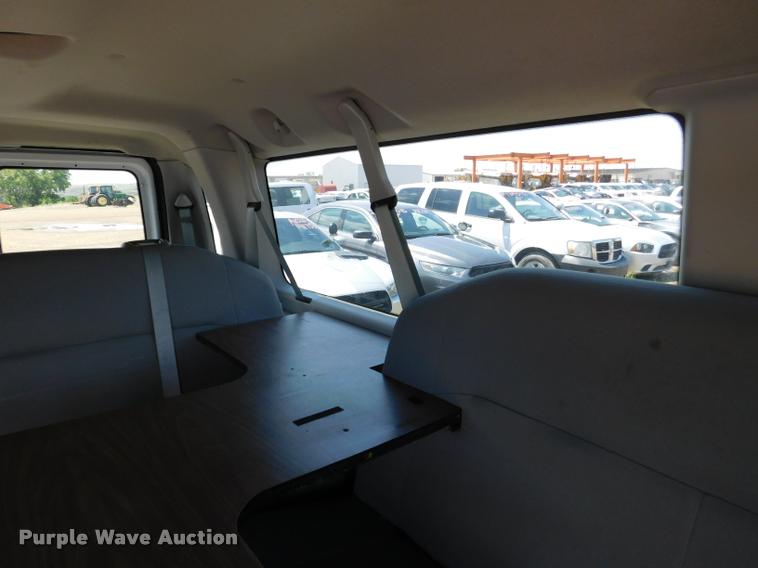 image for item DB9438 2010 Ford E350 Super Duty XL Extended van