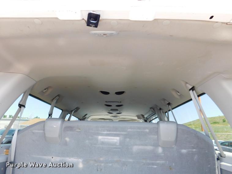 image for item DB9438 2010 Ford E350 Super Duty XL Extended van