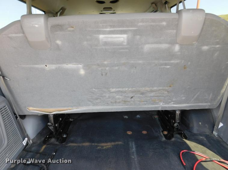 image for item DB9438 2010 Ford E350 Super Duty XL Extended van