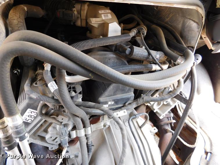 image for item DB9438 2010 Ford E350 Super Duty XL Extended van