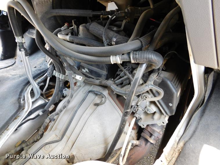 image for item DB9438 2010 Ford E350 Super Duty XL Extended van