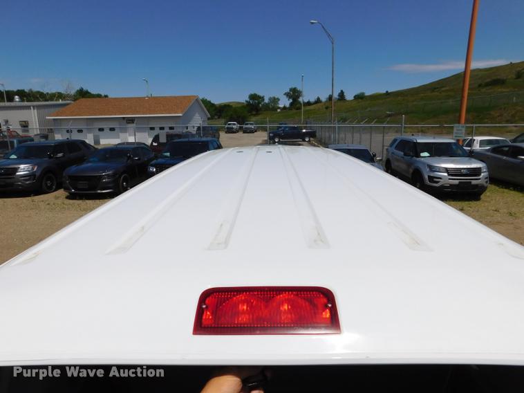 image for item DB9438 2010 Ford E350 Super Duty XL Extended van