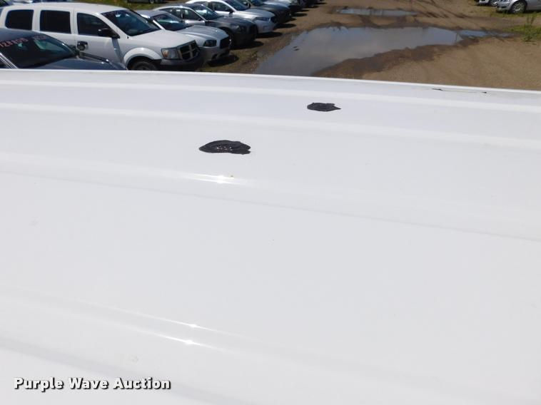 image for item DB9438 2010 Ford E350 Super Duty XL Extended van