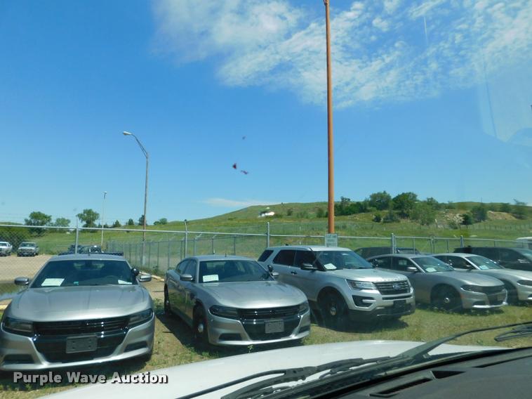 image for item DB9438 2010 Ford E350 Super Duty XL Extended van