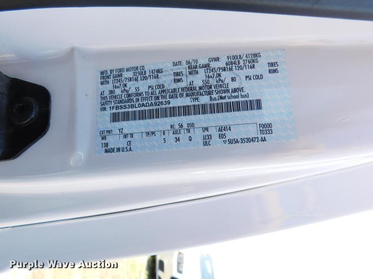 image for item DB9438 2010 Ford E350 Super Duty XL Extended van