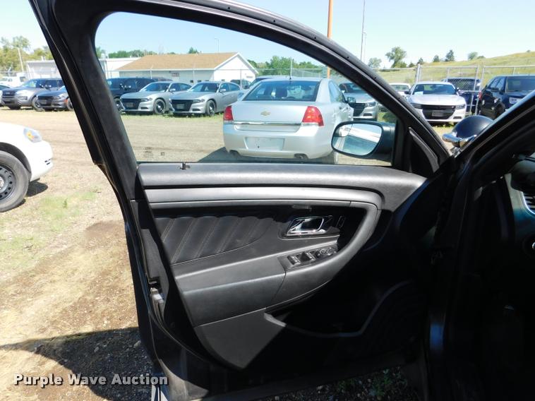 image for item DB9442 2013 Ford Taurus Police