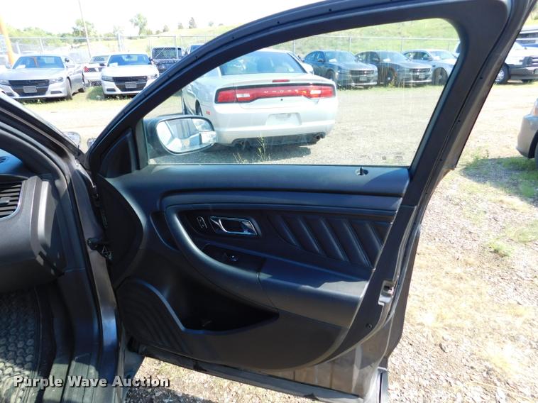 image for item DB9442 2013 Ford Taurus Police