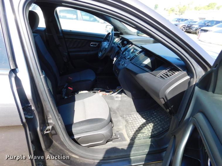 image for item DB9442 2013 Ford Taurus Police