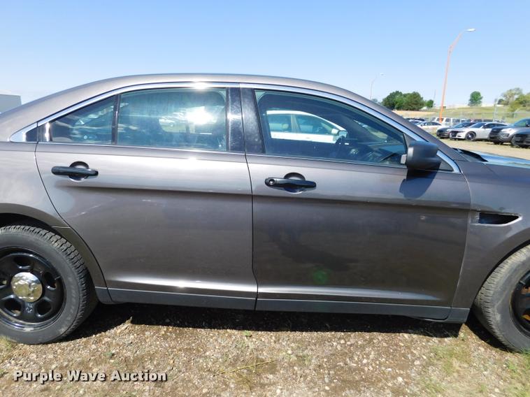 image for item DB9442 2013 Ford Taurus Police