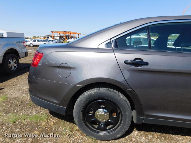 image for item DB9442 2013 Ford Taurus Police