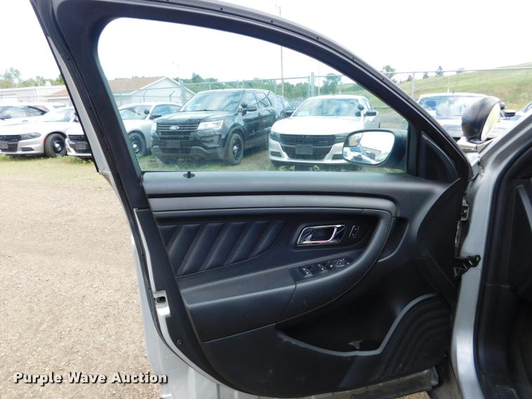 image for item DB9445 2013 Ford Taurus Police